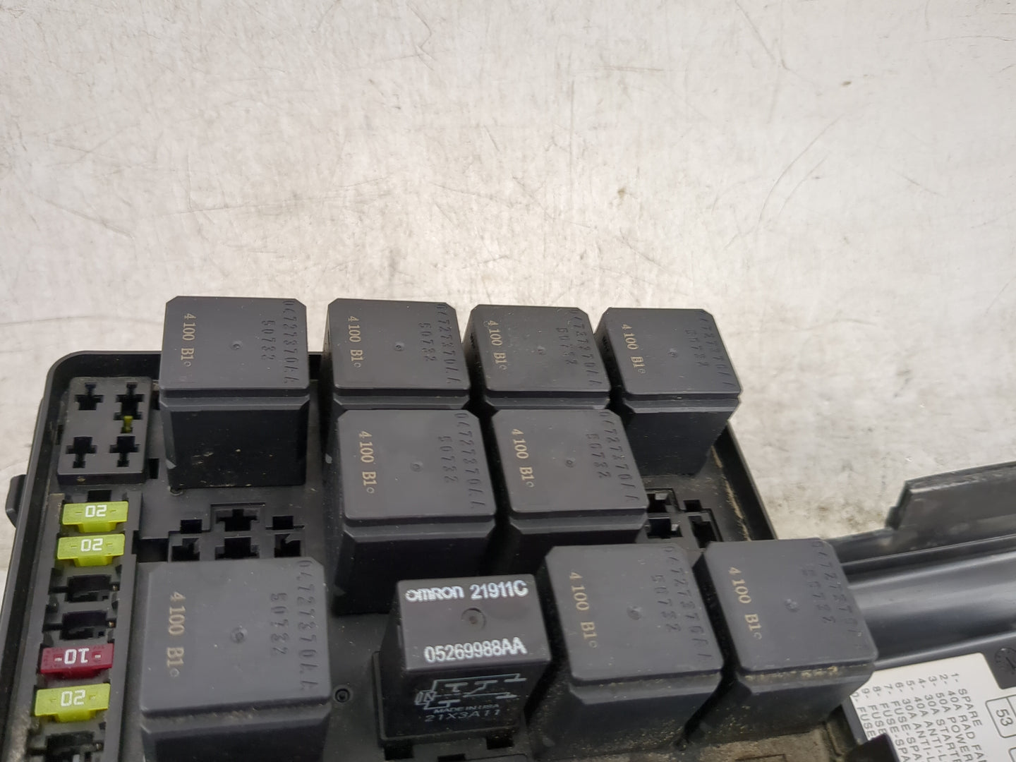 2015 Dodge Challenger Fusebox Fuse Box Panel Relay Module P/N:71540571-30 Fits OEM Used Auto Parts - Oemusedautoparts1.com