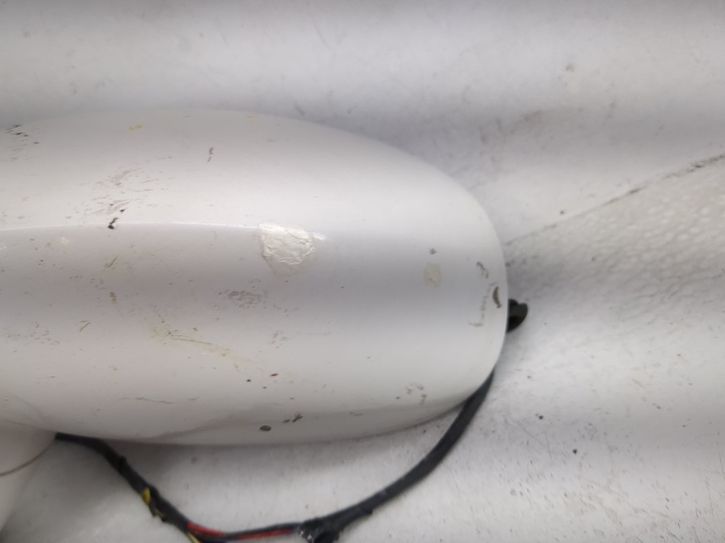 2015 Dodge Challenger Driver Side View Mirror - Left Door Mirror OEM Used - Oemusedautoparts1.com
