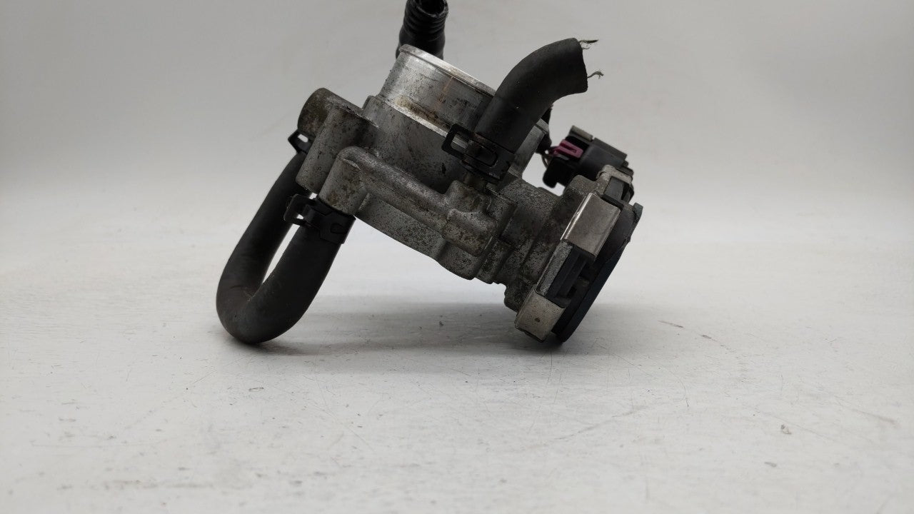 2015 Dodge Challenger Throttle Body P/N:P68257875AB P68257875AA, 55561495 Fits OEM Used Auto Parts - Oemusedautoparts1.com