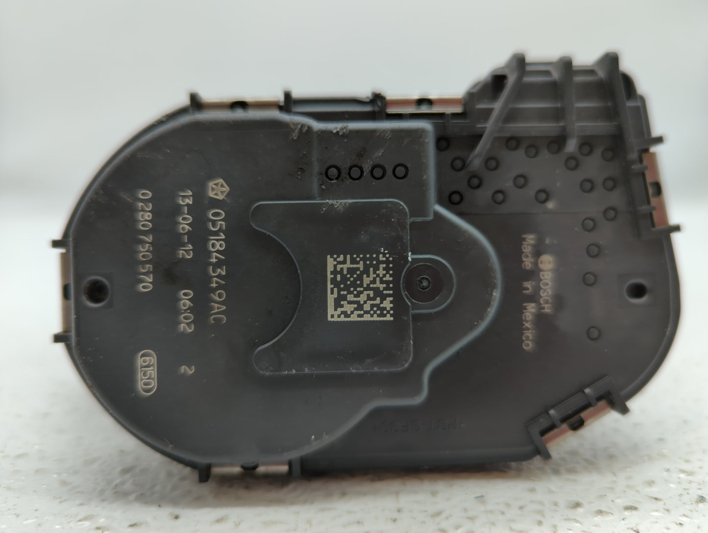 2011-2018 Dodge Challenger Throttle Body P/N:05184349AC 05184349AE Fits Fits 2011 2012 2013 2014 2015 2016 2017 2018 2019 OE