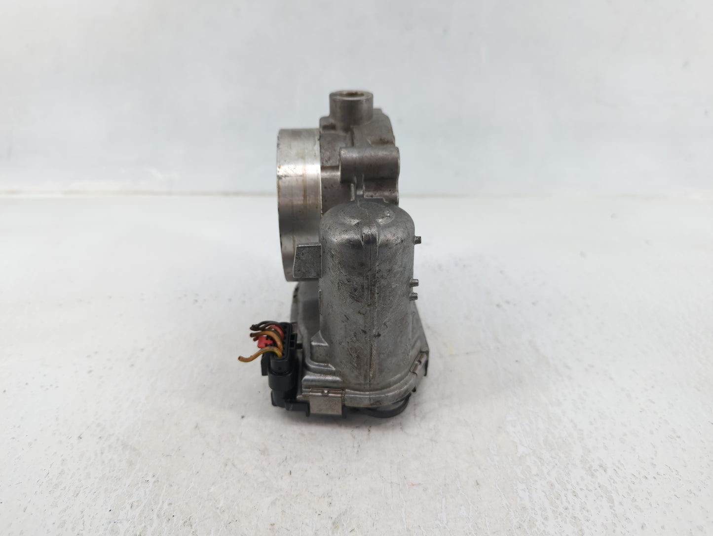 2011-2022 Dodge Challenger Throttle Body Fits Fits 2011 2012 2013 2014 2015 2016 2017 2018 2019 2020 2021 2022 OEM Used Auto