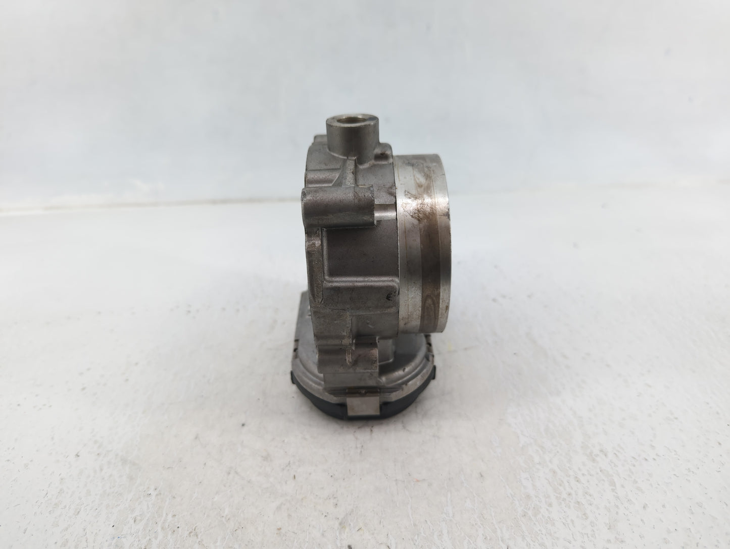 2011-2022 Dodge Challenger Throttle Body Fits Fits 2011 2012 2013 2014 2015 2016 2017 2018 2019 2020 2021 2022 OEM Used Auto