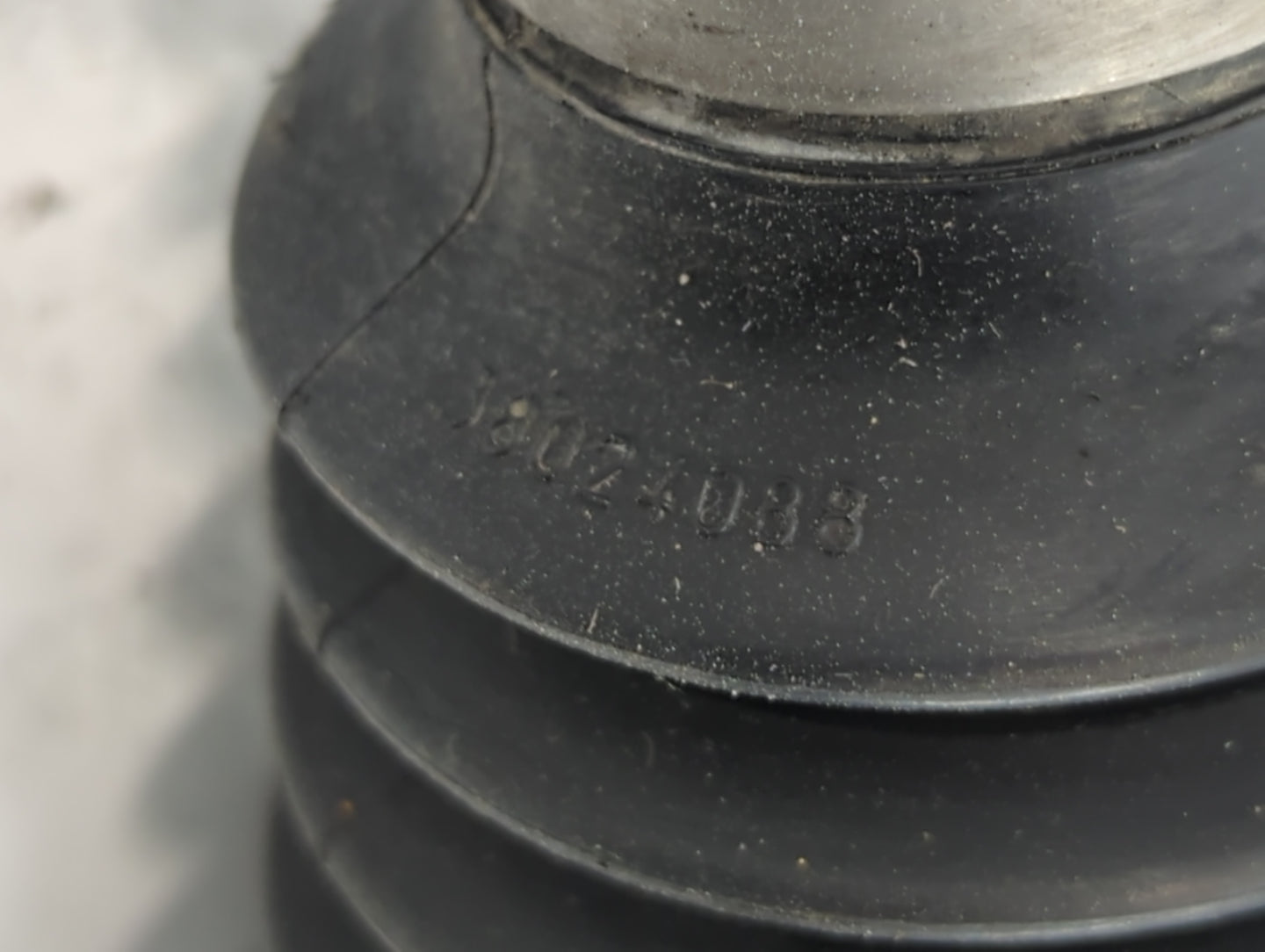 2015-2020 Dodge Challenger Axle Shaft Front Driver Cv C/v - Oemusedautoparts1.com