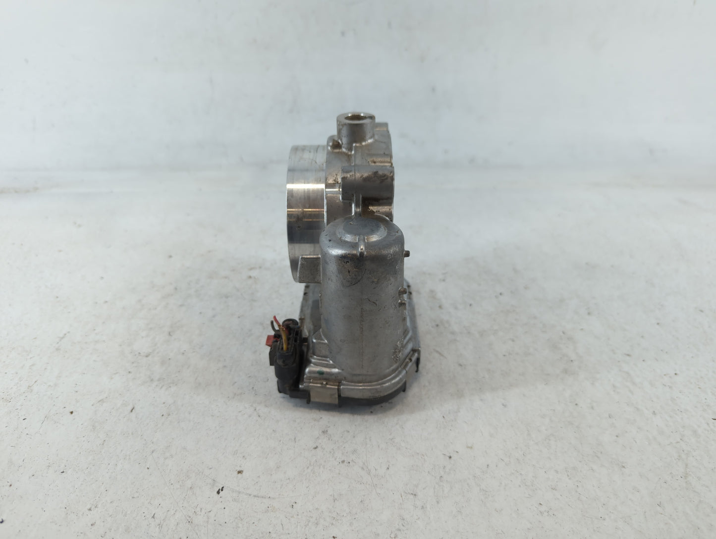 2011-2022 Dodge Challenger Throttle Body P/N:05184349AC 0 280 750 570 Fits OEM Used Auto Parts - Oemusedautoparts1.com