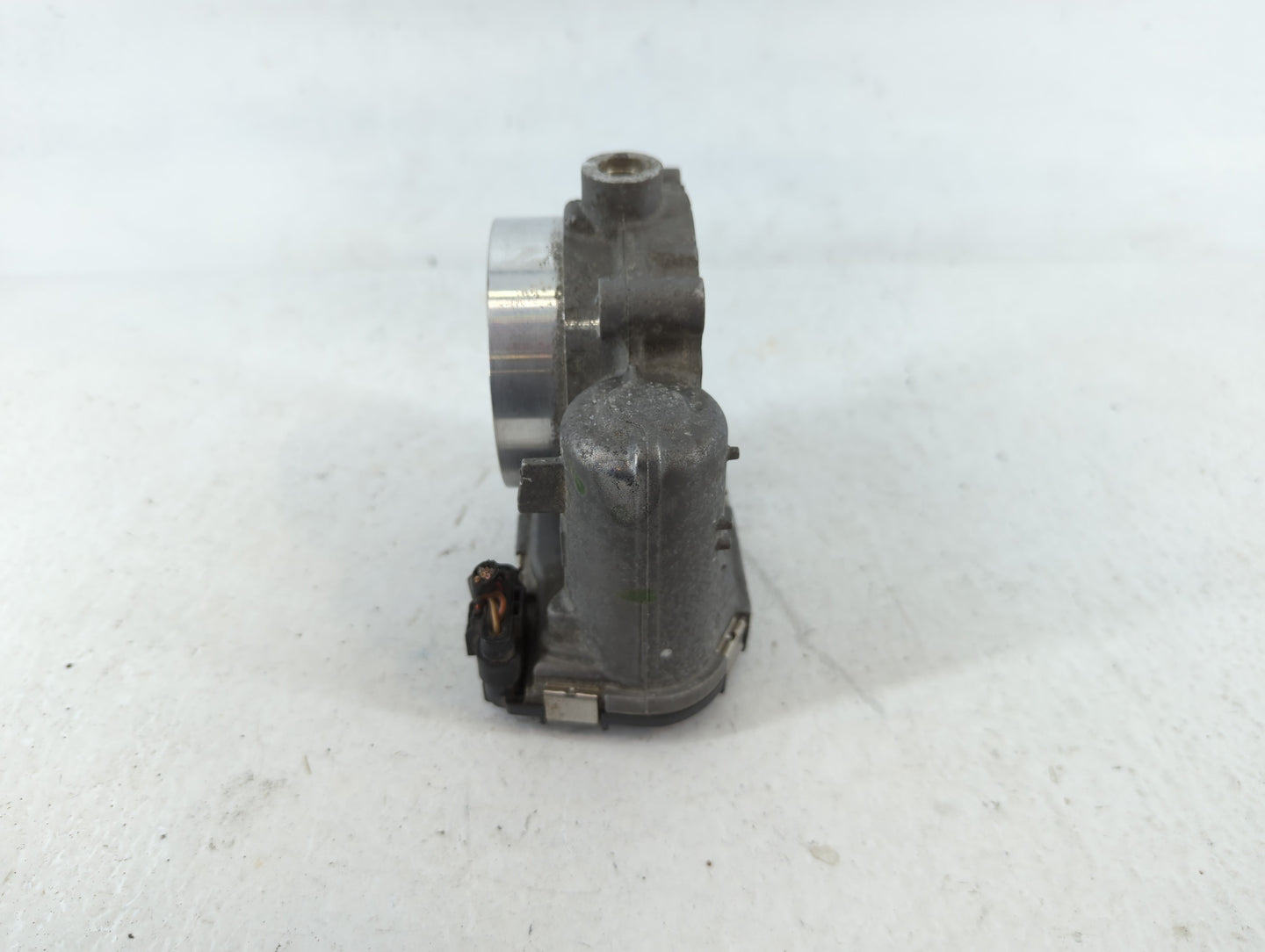 2011-2022 Dodge Challenger Throttle Body P/N:0 280 750 570 05184349AC Fits OEM Used Auto Parts - Oemusedautoparts1.com