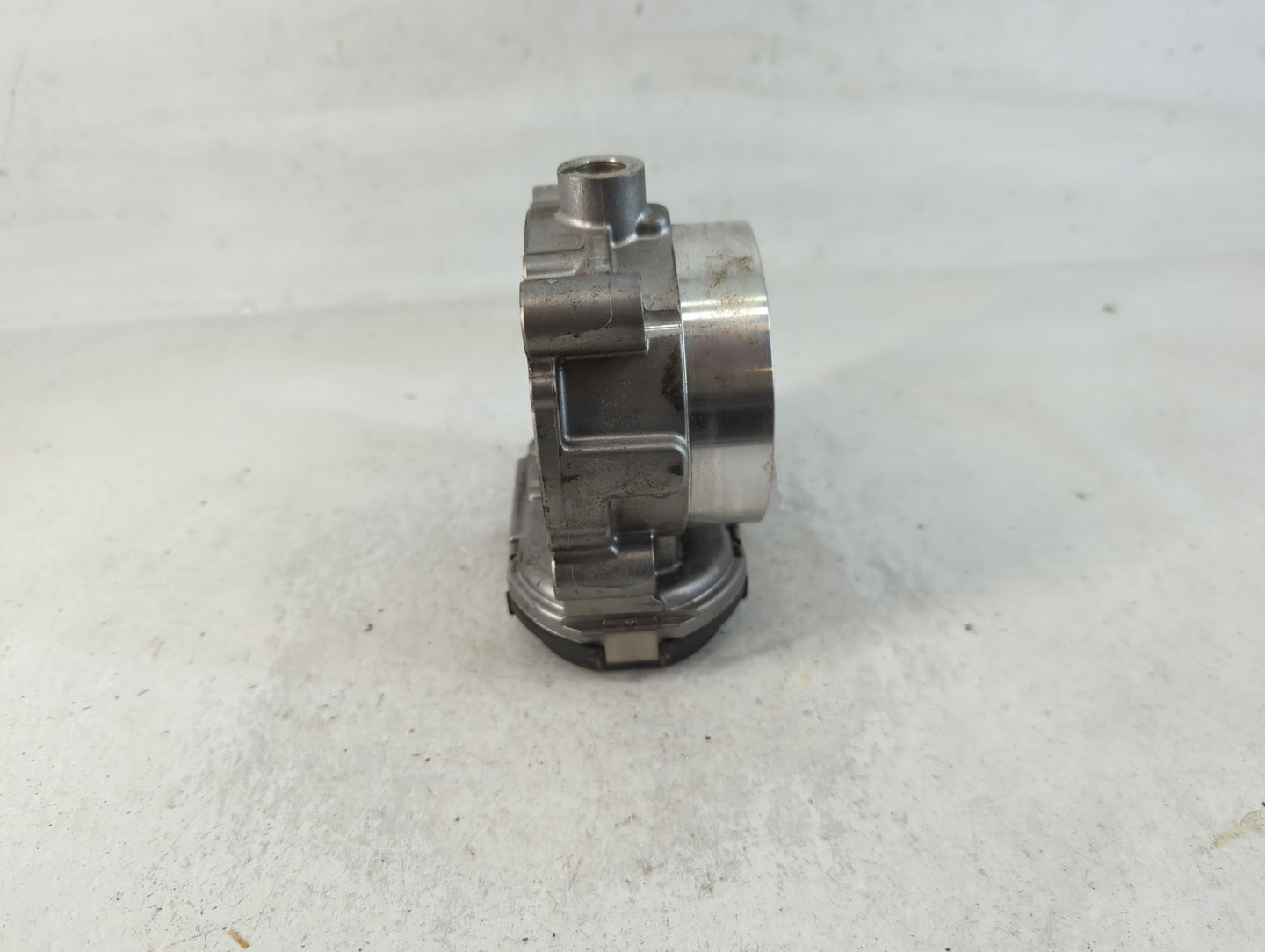 2011-2022 Dodge Challenger Throttle Body P/N:0 280 750 570 05184349AC Fits OEM Used Auto Parts - Oemusedautoparts1.com