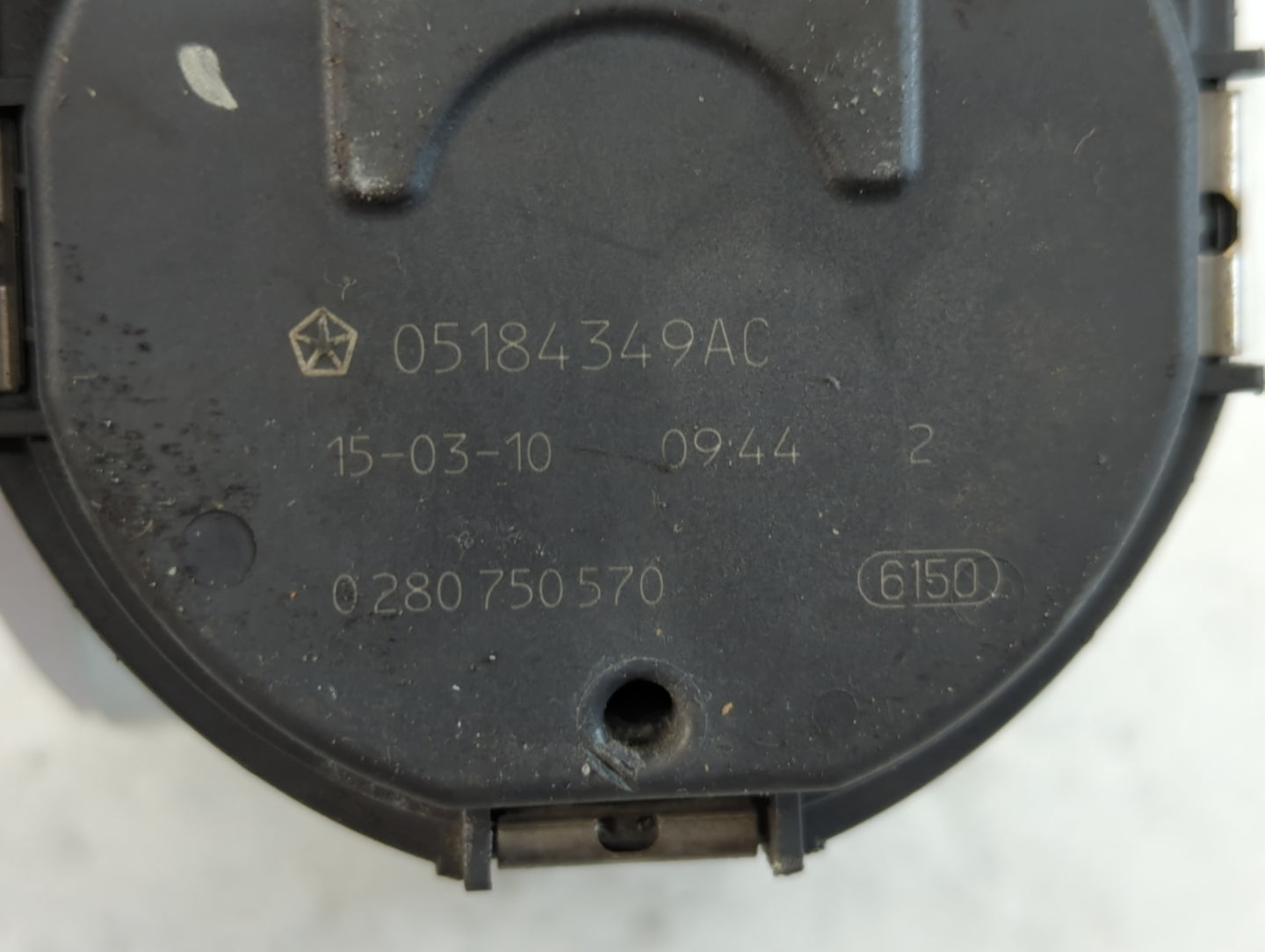 2011-2022 Dodge Challenger Throttle Body P/N:0 280 750 570 05184349AC Fits OEM Used Auto Parts - Oemusedautoparts1.com