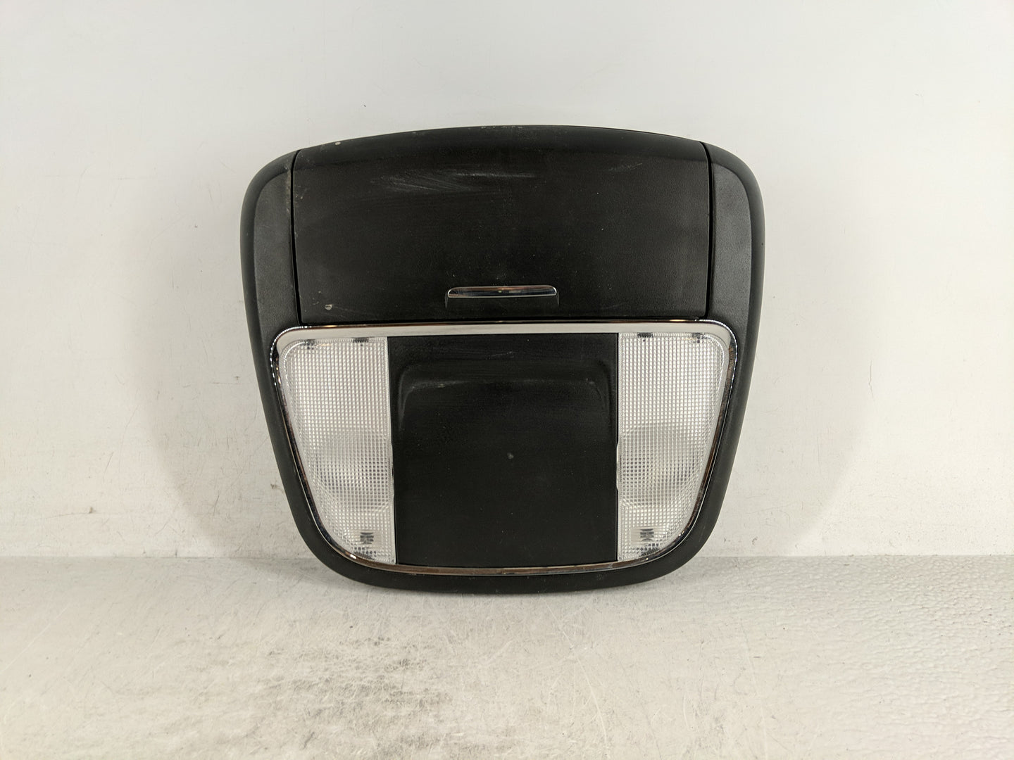 2015 Dodge Charger Overhead Roof Console 1188804 - Oemusedautoparts1.com