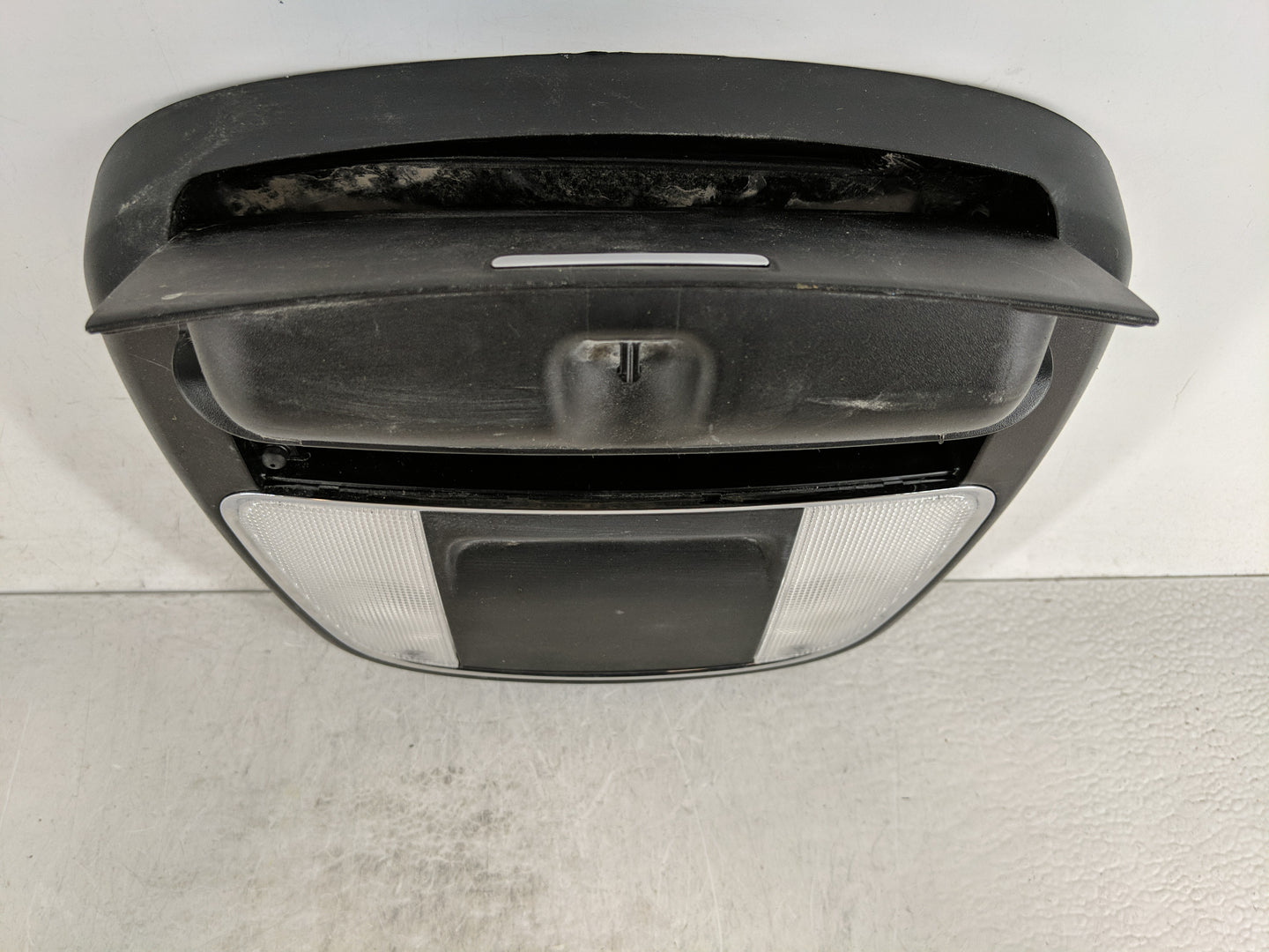 2015 Dodge Charger Overhead Roof Console 1188804 - Oemusedautoparts1.com