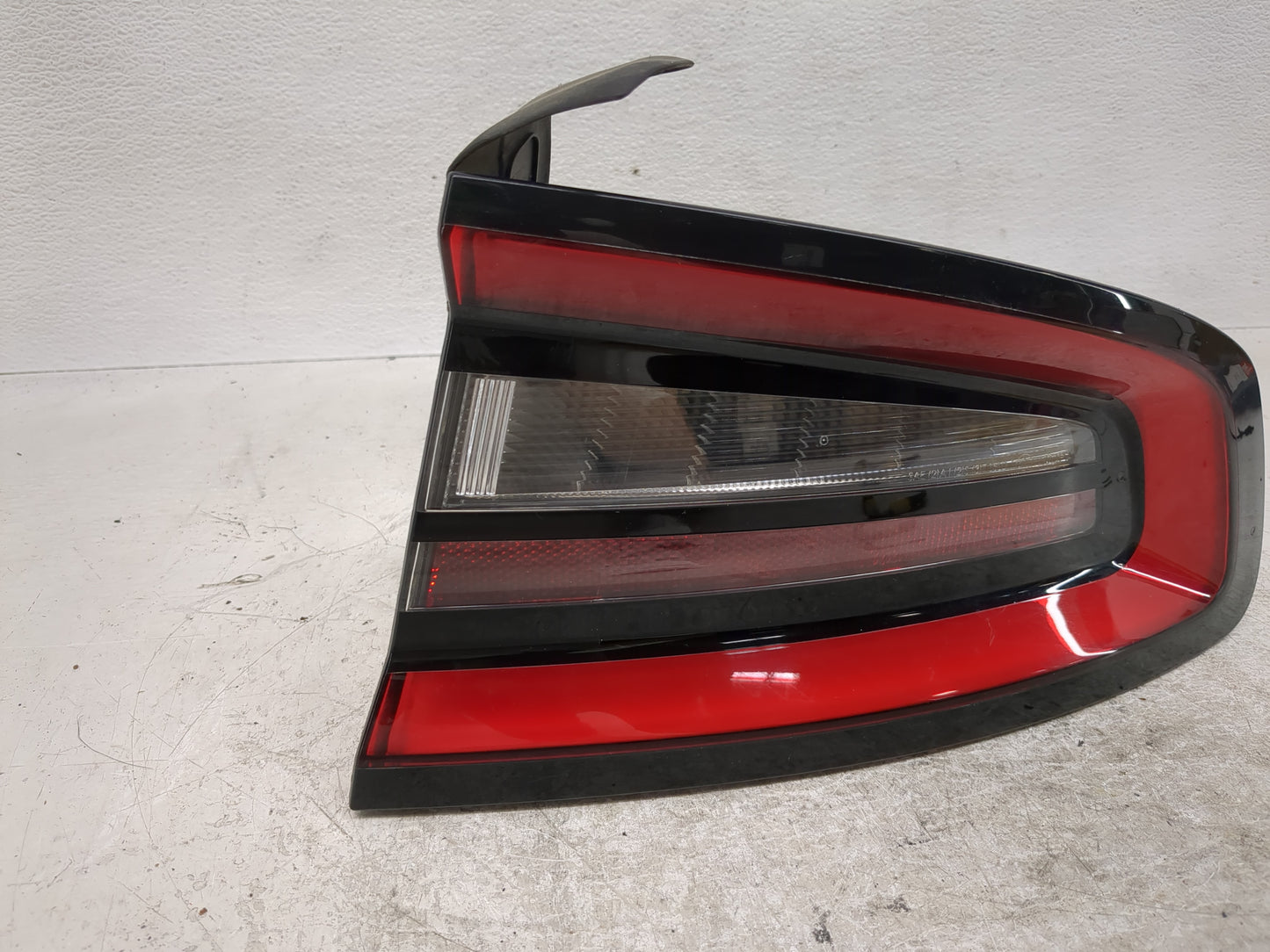 2015-2022 Dodge Charger Tail Light Assembly Passenger Right OEM P/N:68213144AC Fits Fits 2015 2016 2017 2018 2019 2020 2021 