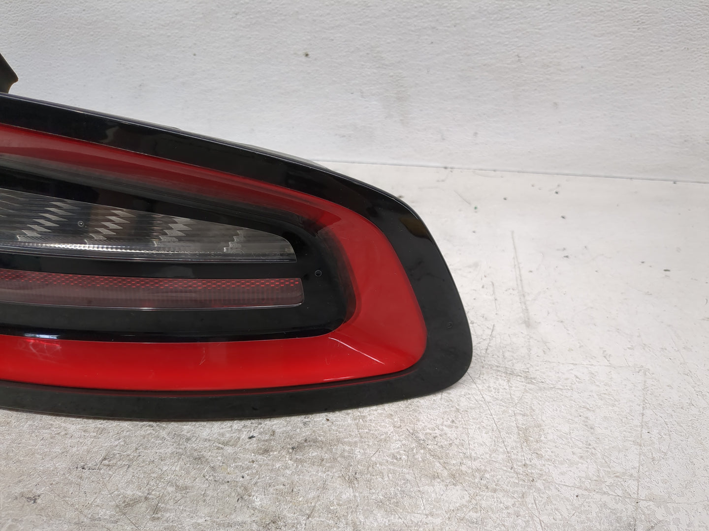2015-2022 Dodge Charger Tail Light Assembly Passenger Right OEM P/N:68213144AC Fits Fits 2015 2016 2017 2018 2019 2020 2021 