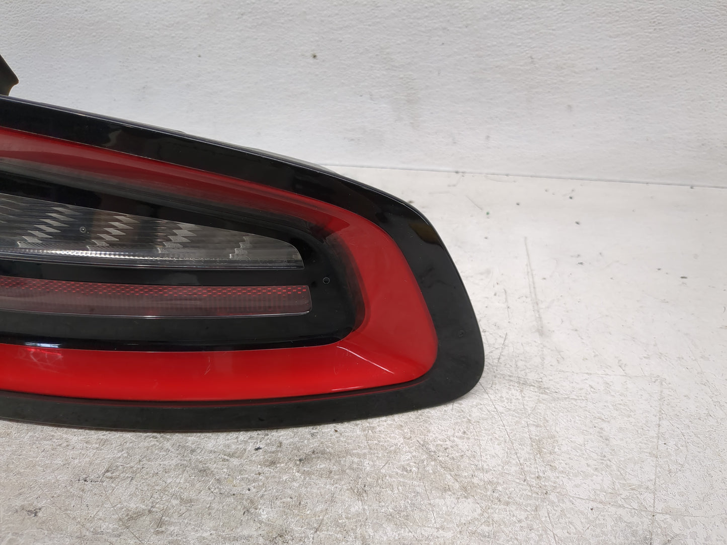 2015-2022 Dodge Charger Tail Light Assembly Passenger Right OEM P/N:68213144AC Fits Fits 2015 2016 2017 2018 2019 2020 2021 