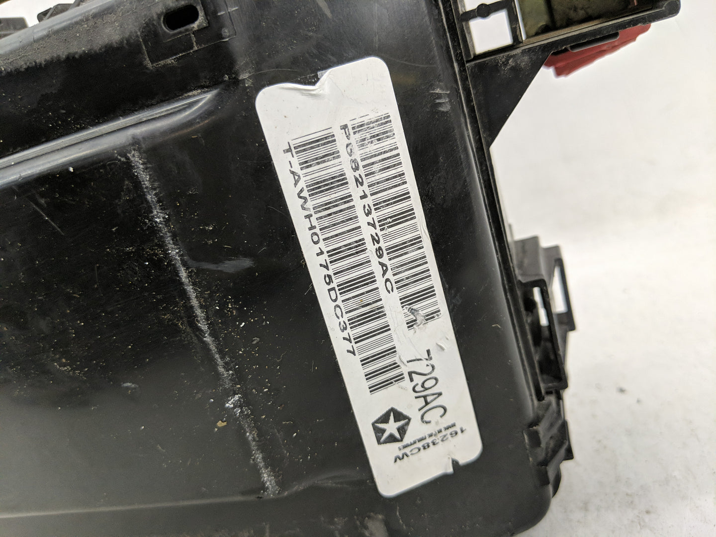 2015-2016 Dodge Charger Fusebox Fuse Box Panel Relay Module P/N:P68213729AC Fits Fits 2015 2016 OEM Used Auto Parts - Oemuse