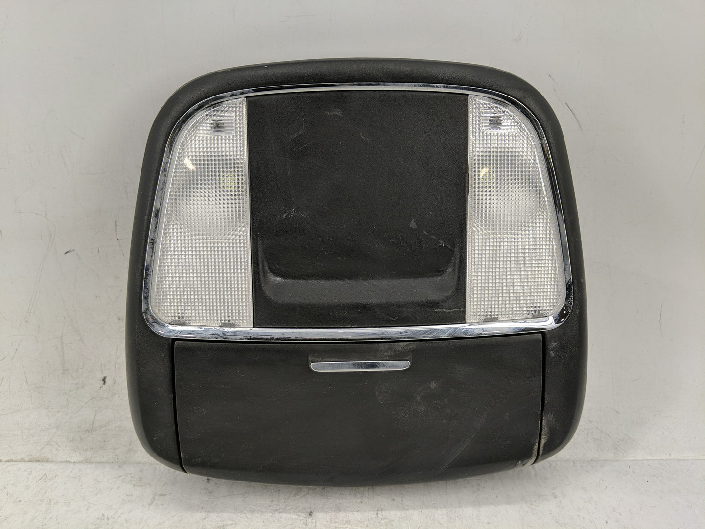 2015 Dodge Charger Overhead Roof Console - Oemusedautoparts1.com