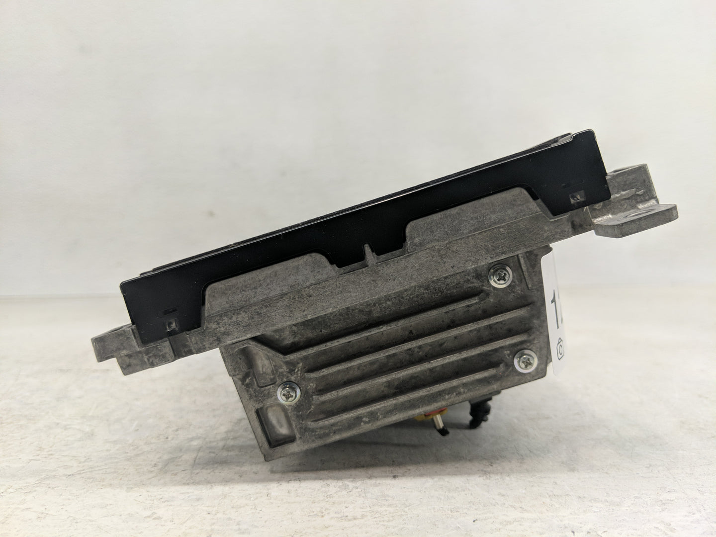 2015 Dodge Charger Radio AM FM Cd Player Receiver Replacement P/N:04110-17-09014 Fits OEM Used Auto Parts - Oemusedautoparts