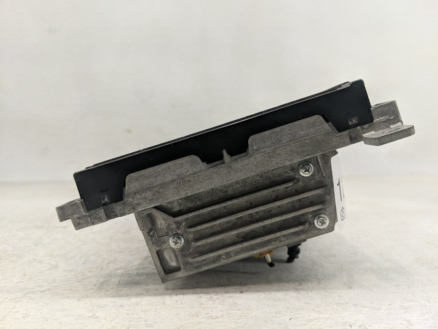 2015 Dodge Charger Radio AM FM Cd Player Receiver Replacement P/N:04110-17-09014 Fits OEM Used Auto Parts - Oemusedautoparts