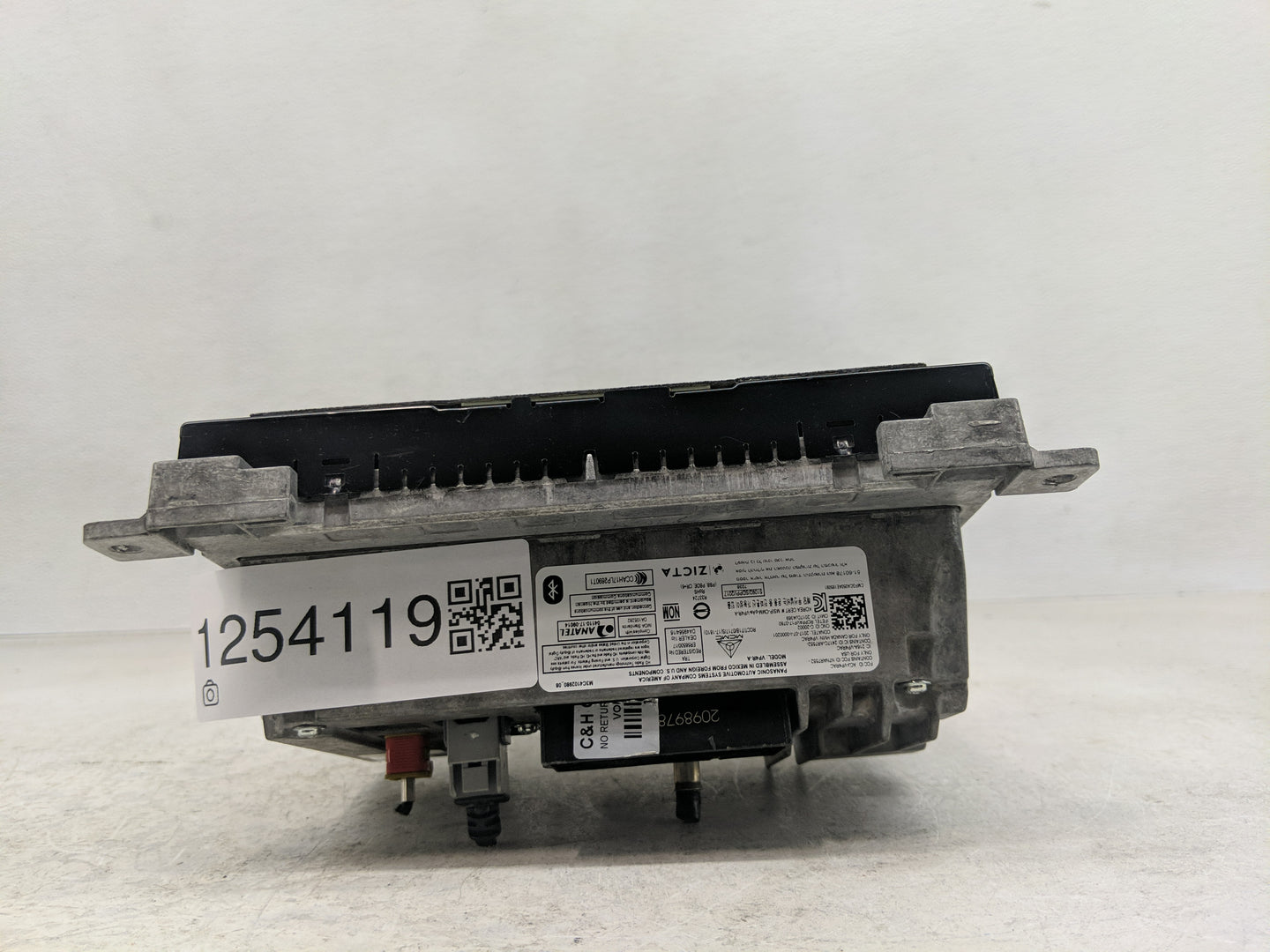 2015 Dodge Charger Radio AM FM Cd Player Receiver Replacement P/N:04110-17-09014 Fits OEM Used Auto Parts - Oemusedautoparts