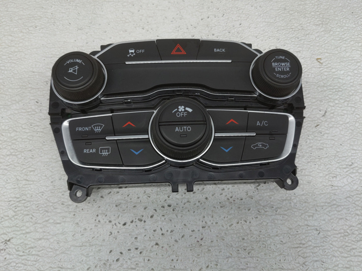 2015-2016 Dodge Charger Radio AM FM Cd Player Receiver Replacement P/N:P56054676AB Fits Fits 2015 2016 OEM Used Auto Parts -