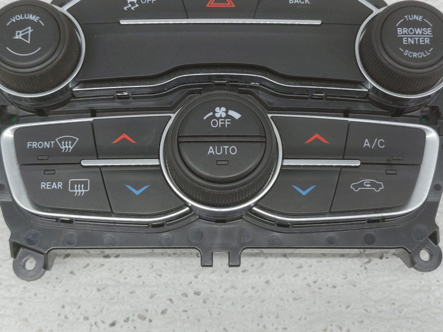 2015-2016 Dodge Charger Radio AM FM Cd Player Receiver Replacement P/N:P56054676AB Fits Fits 2015 2016 OEM Used Auto Parts -