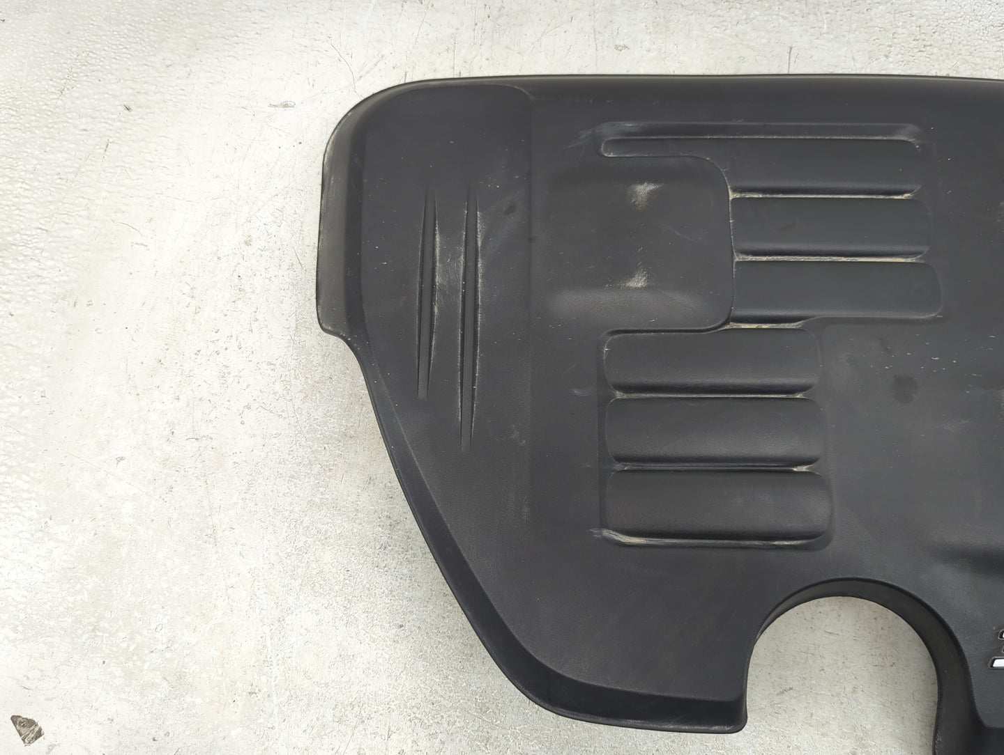 2015 Dodge Charger Engine Cover - Oemusedautoparts1.com
