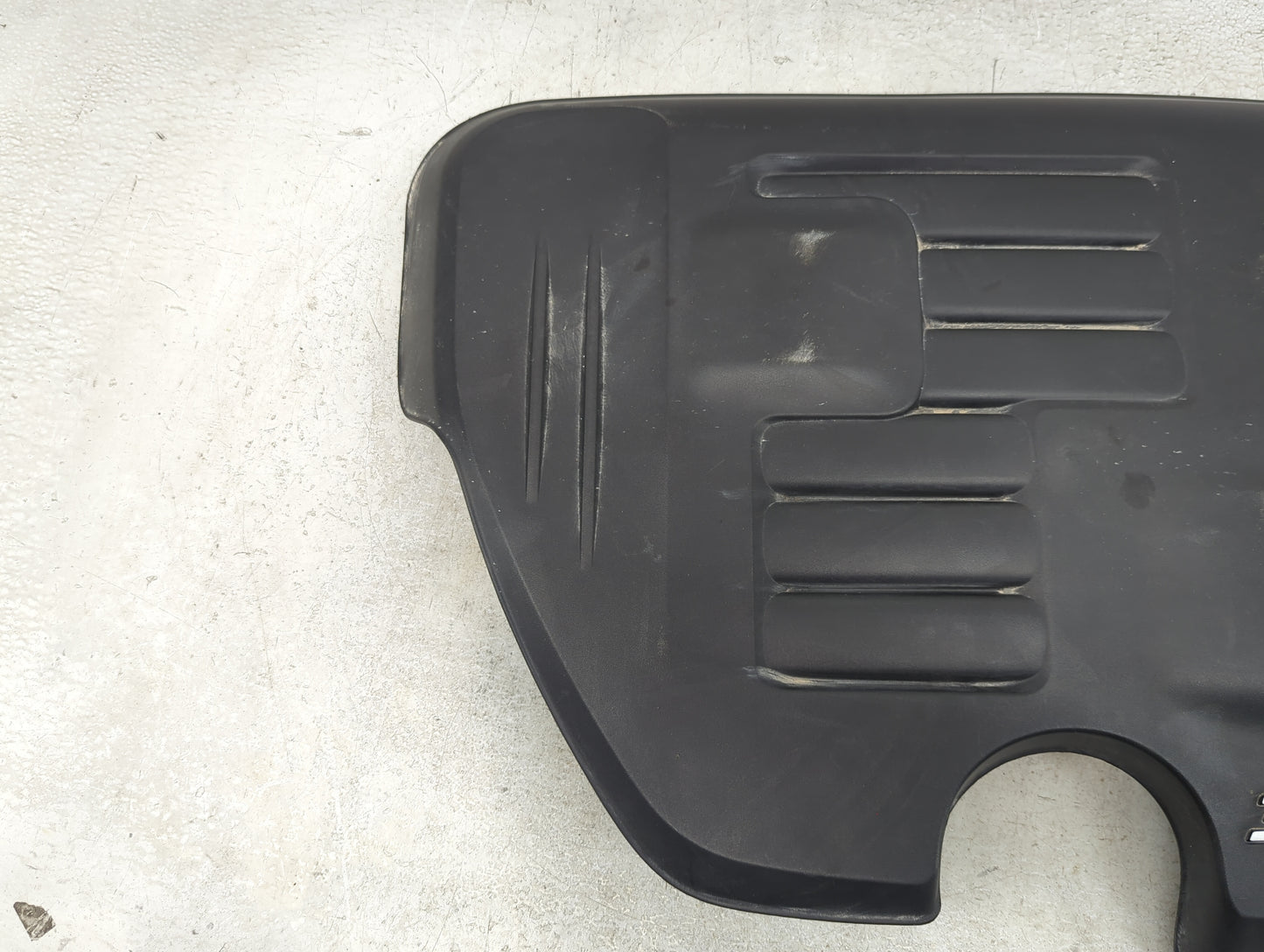 2015 Dodge Charger Engine Cover - Oemusedautoparts1.com