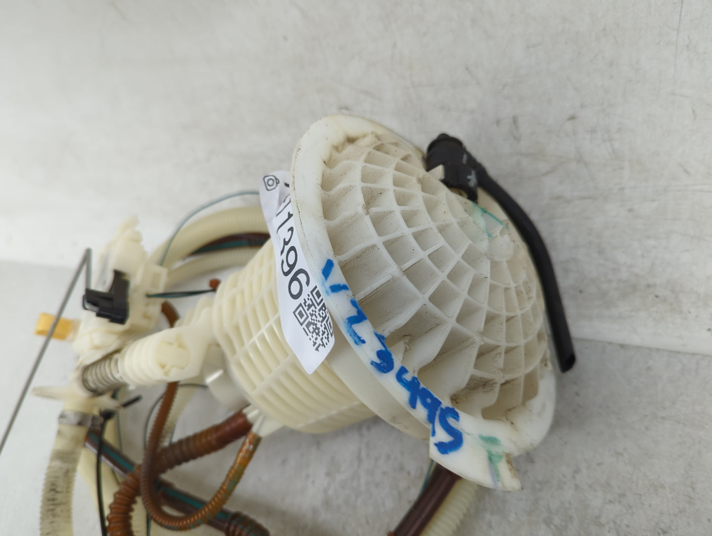 2006-2021 Dodge Charger Electrical Gas Fuel Pump Assembly - Oemusedautoparts1.com