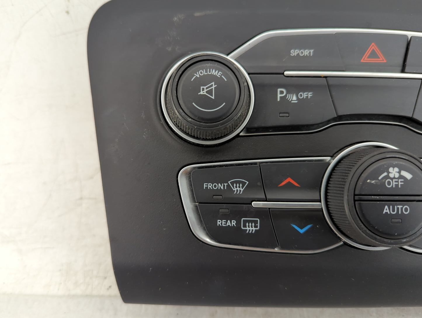 2015-2016 Dodge Charger Climate Control Module Temperature AC/Heater Replacement P/N:56054692AB Fits Fits 2015 2016 OEM Used