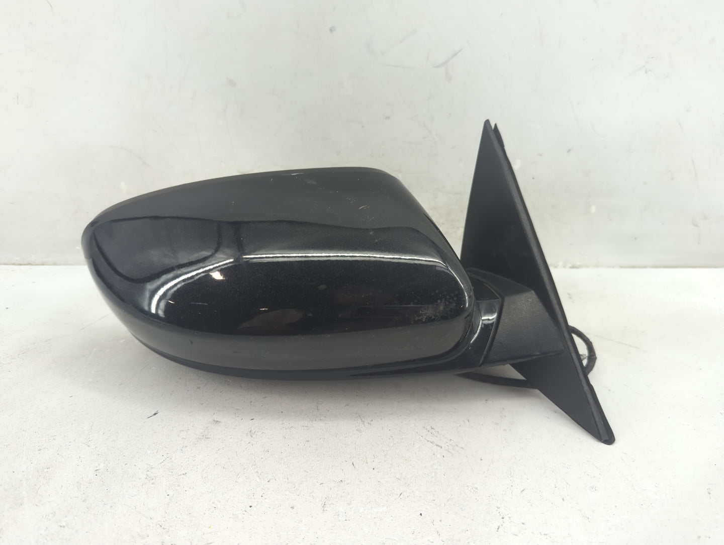 2015-2020 Dodge Charger Passenger Side View Mirror - Right Door Mirror OEM Used - Oemusedautoparts1.com