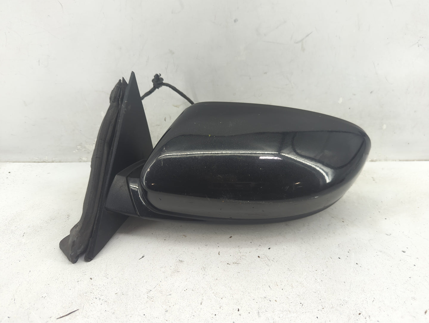 2015-2020 Dodge Charger Driver Side View Mirror - Left Door Mirror OEM Used - Oemusedautoparts1.com