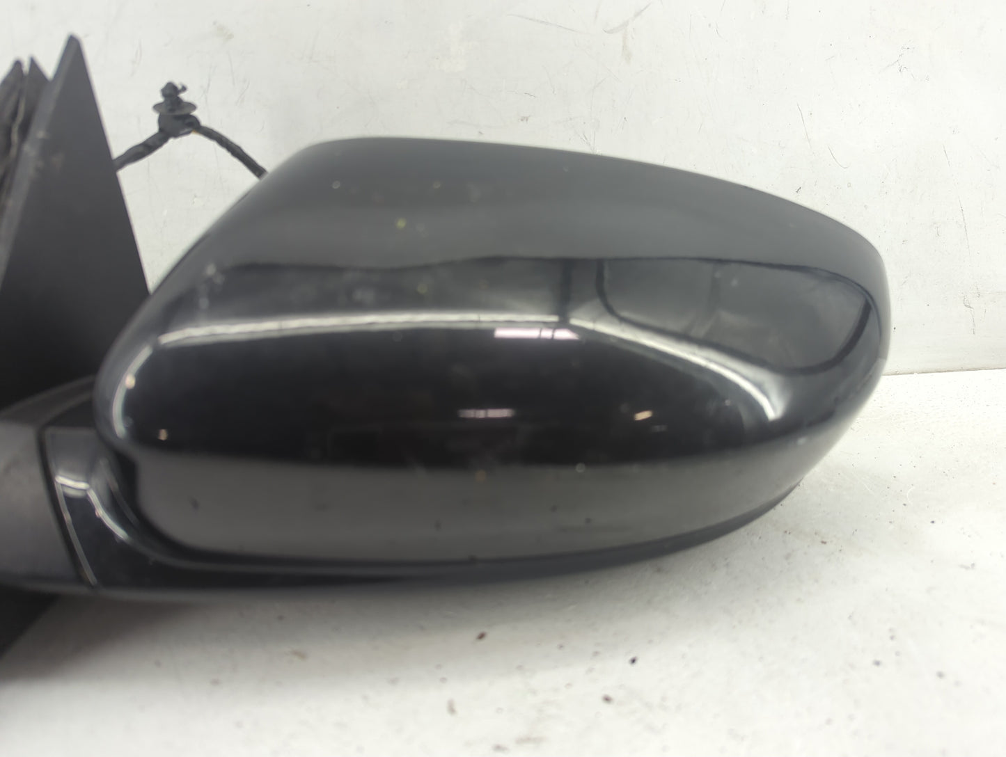 2015-2020 Dodge Charger Driver Side View Mirror - Left Door Mirror OEM Used - Oemusedautoparts1.com