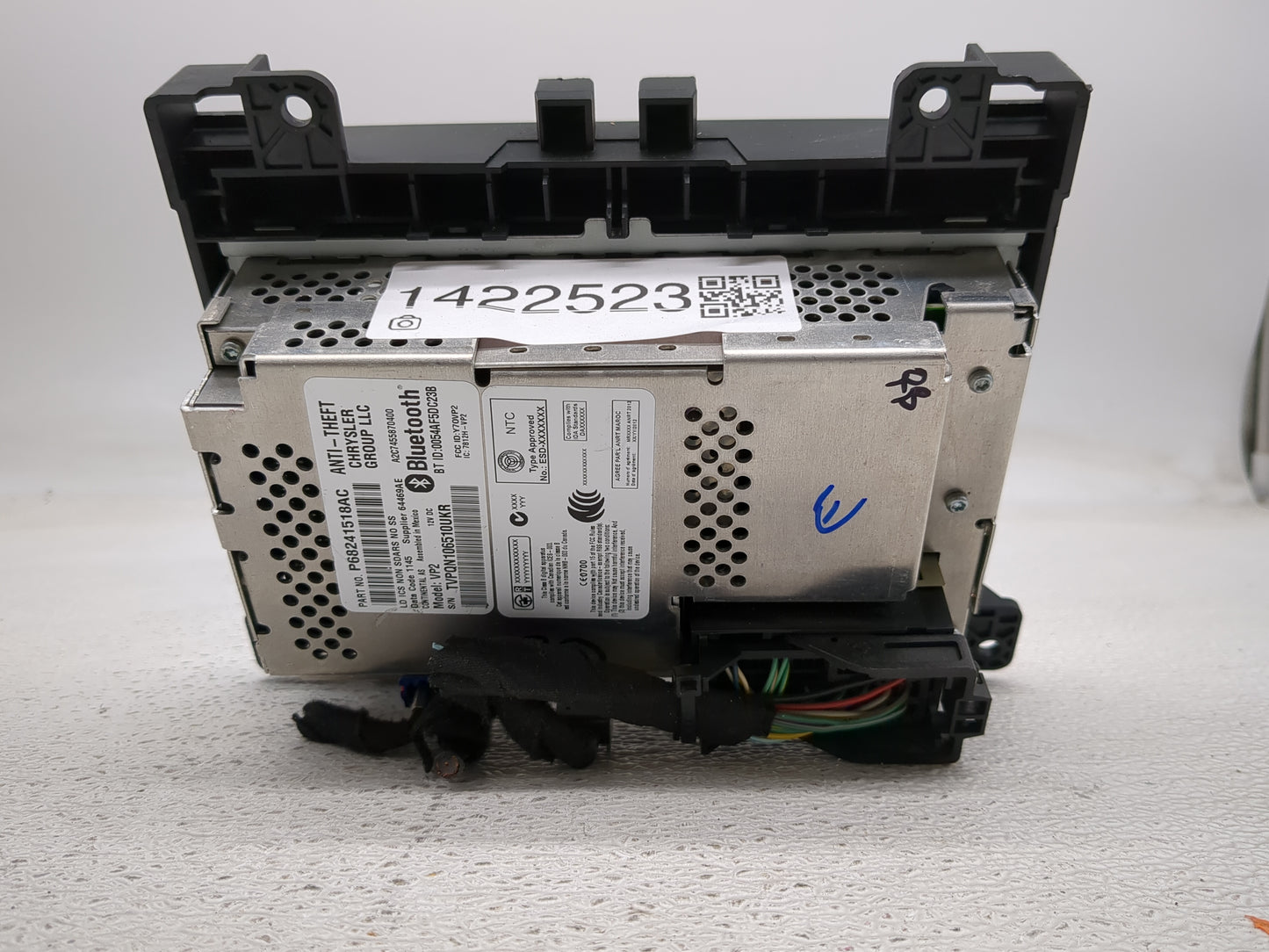 2015 Dodge Charger Radio AM FM Cd Player Receiver Replacement P/N:P68241518AC Fits OEM Used Auto Parts - Oemusedautoparts1.c