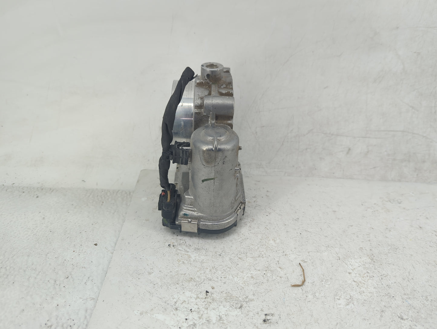 2011-2022 Dodge Charger Throttle Body P/N:0 280 750 570 05184349AC Fits OEM Used Auto Parts - Oemusedautoparts1.com
