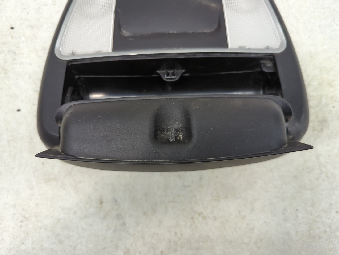 2015 Dodge Charger Overhead Roof Console - Oemusedautoparts1.com