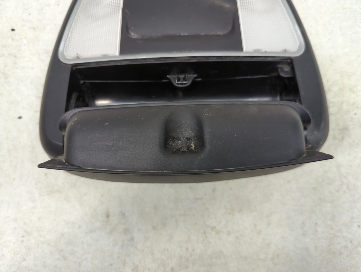 2015 Dodge Charger Overhead Roof Console - Oemusedautoparts1.com