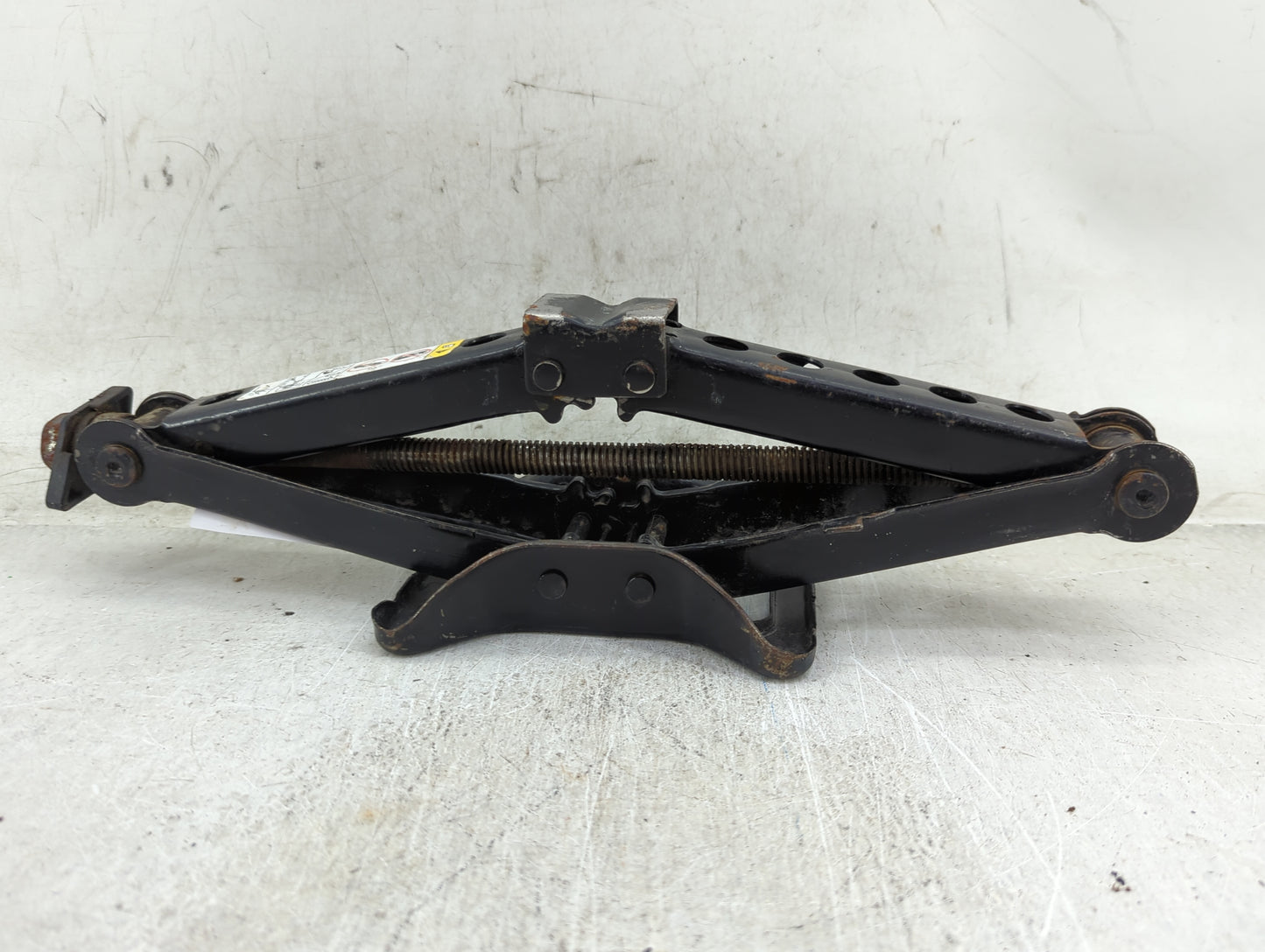 2015 Dodge Charger Spare Scissor Car Jack 1431787 - Oemusedautoparts1.com