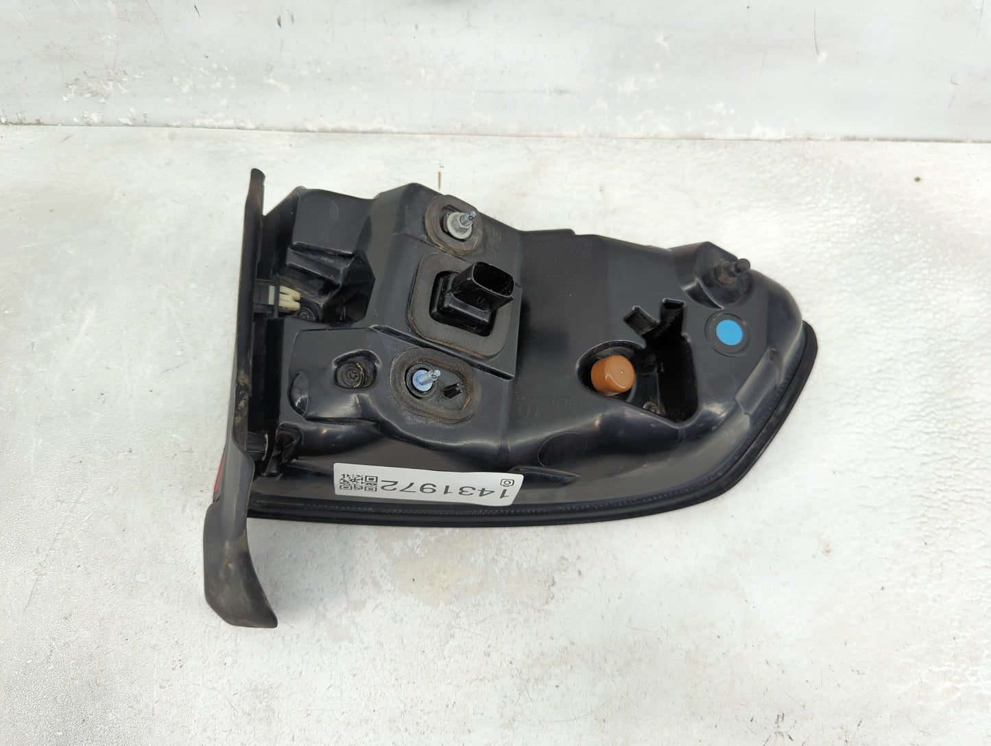 2015 Dodge Charger Passenger Right Side Deck Lid Mounted Tail Light 1431972 - Oemusedautoparts1.com