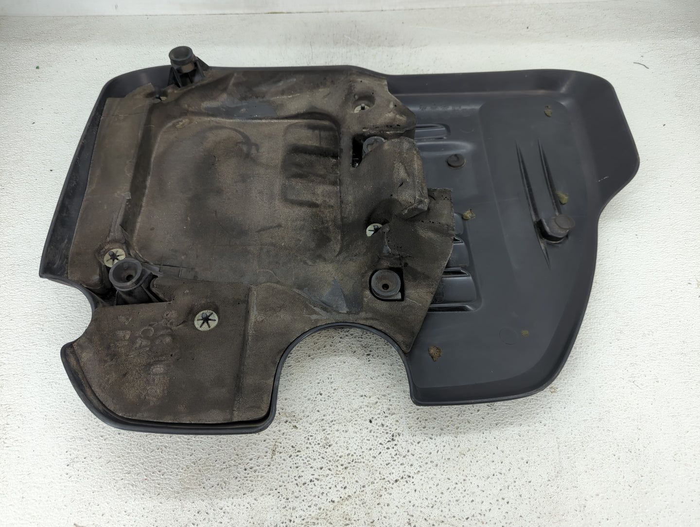2015 Dodge Charger Engine Cover - Oemusedautoparts1.com