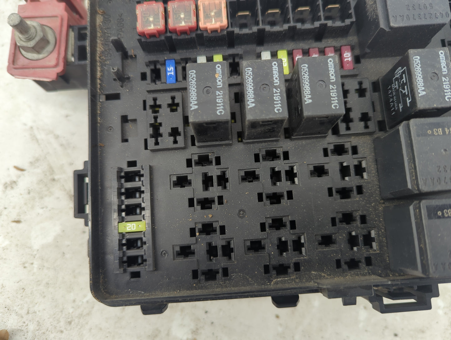 2015-2016 Dodge Charger Fusebox Fuse Box Panel Relay Module P/N:P68213729AC Fits Fits 2015 2016 OEM Used Auto Parts - Oemuse