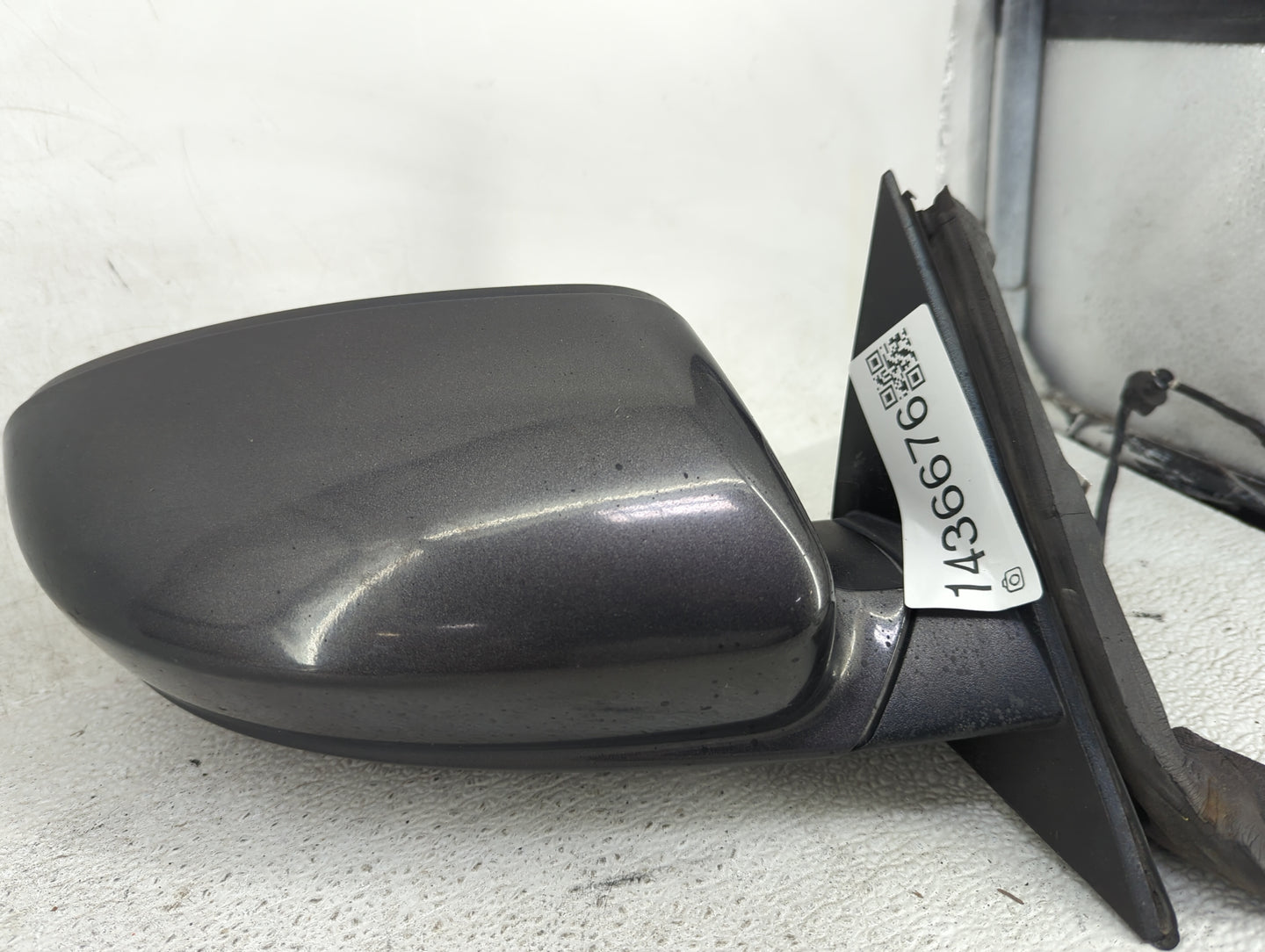 2015-2020 Dodge Charger Passenger Side View Mirror - Right Door Mirror OEM Used - Oemusedautoparts1.com