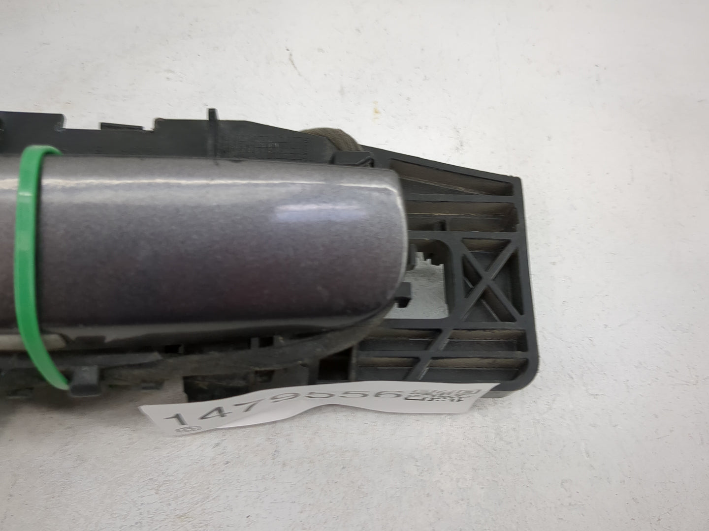 2011 Dodge Charger Passenger Front Right Door Handle Exterior Assembly 1479556 - Oemusedautoparts1.com
