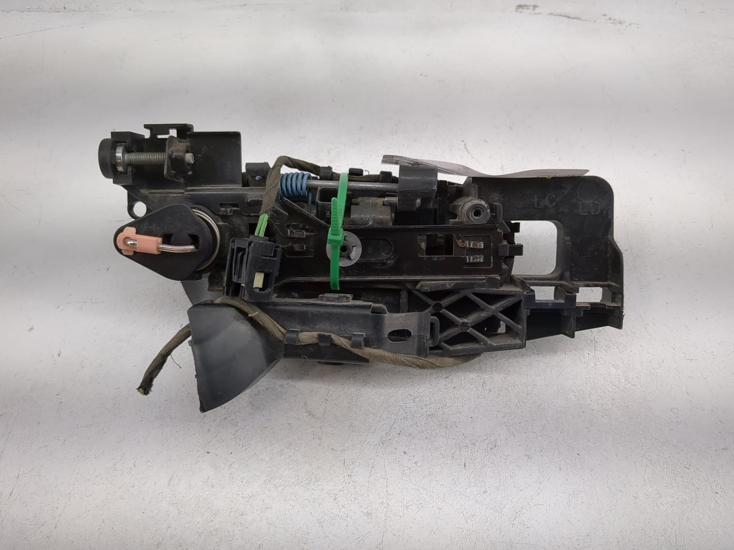 2011 Dodge Charger Passenger Front Right Door Handle Exterior Assembly 1479556 - Oemusedautoparts1.com