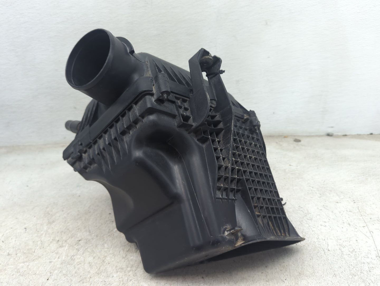 2011-2019 Dodge Charger Air Cleaner Intake-duct Hose Tube 1481204 - Oemusedautoparts1.com