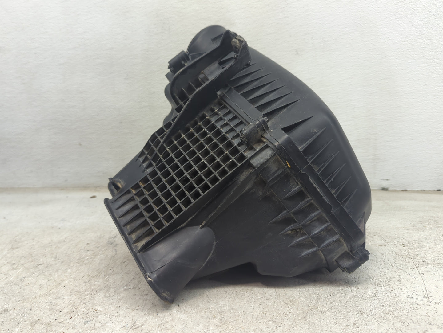 2011-2019 Dodge Charger Air Cleaner Intake-duct Hose Tube 1481204 - Oemusedautoparts1.com