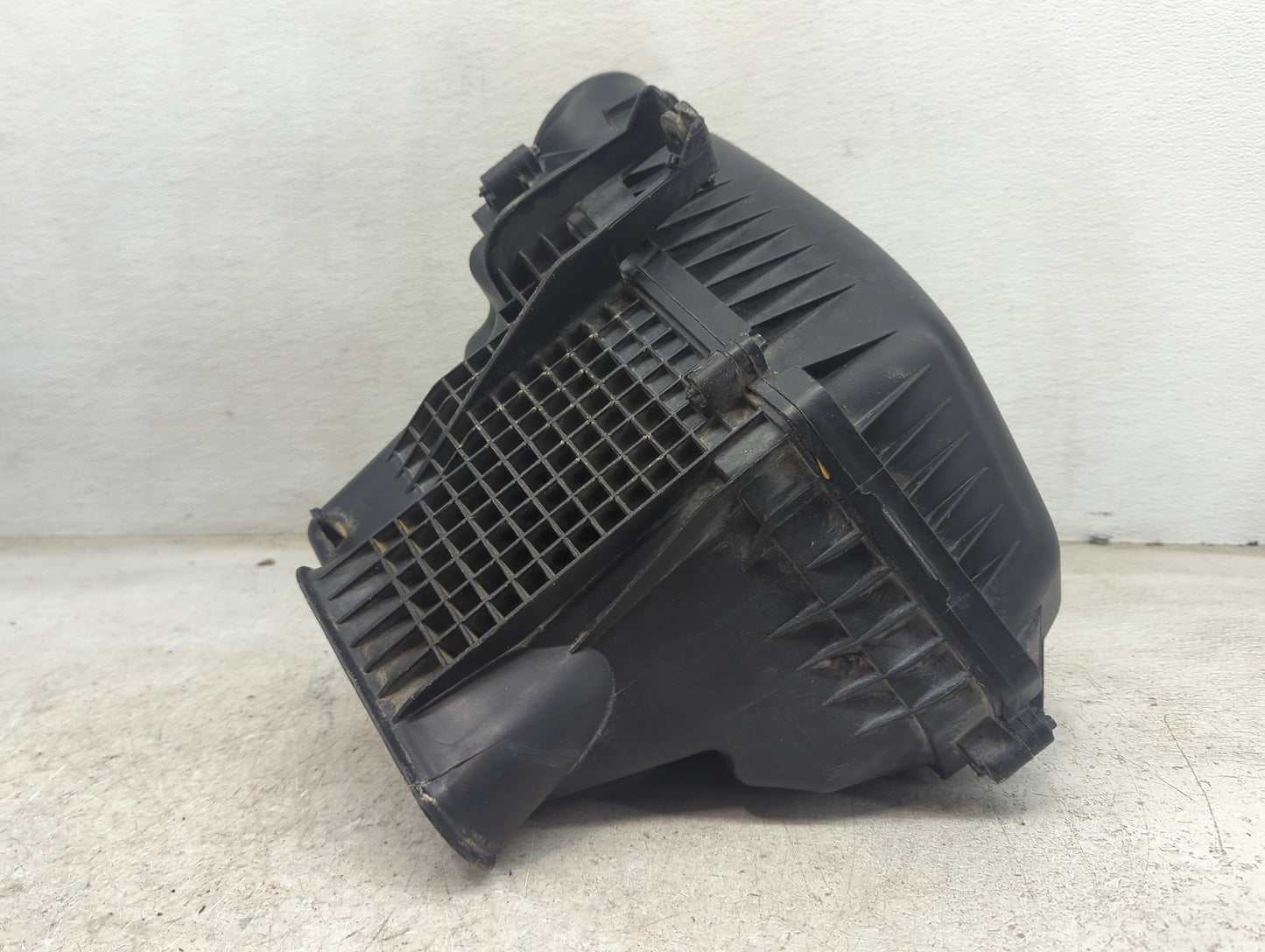 2011-2019 Dodge Charger Air Cleaner Intake-duct Hose Tube 1481204 - Oemusedautoparts1.com