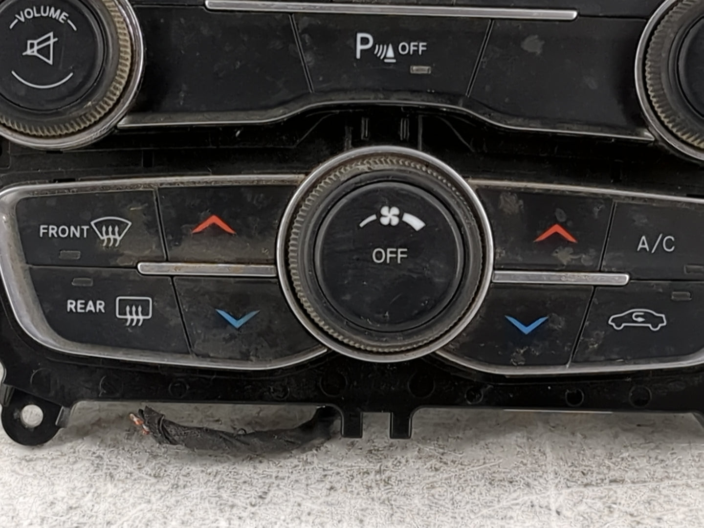 2015 Dodge Charger Climate Control Module Temperature AC/Heater Replacement P/N:P56054339AF Fits OEM Used Auto Parts - Oemus