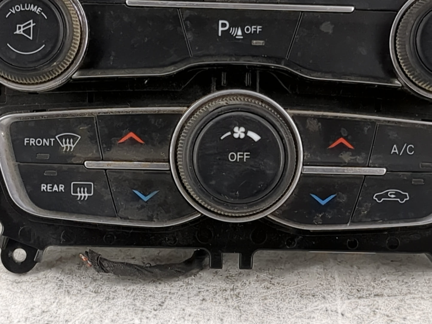 2015 Dodge Charger Climate Control Module Temperature AC/Heater Replacement P/N:P56054339AF Fits OEM Used Auto Parts - Oemus