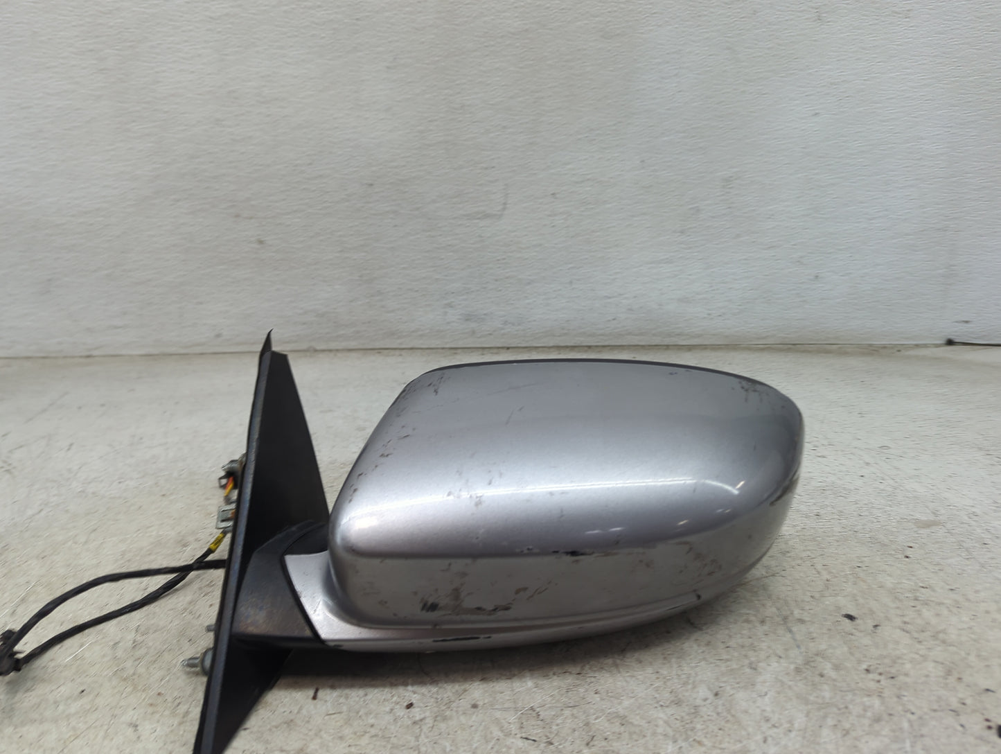 2015-2020 Dodge Charger Driver Side View Mirror - Left Door Mirror OEM Used - Oemusedautoparts1.com