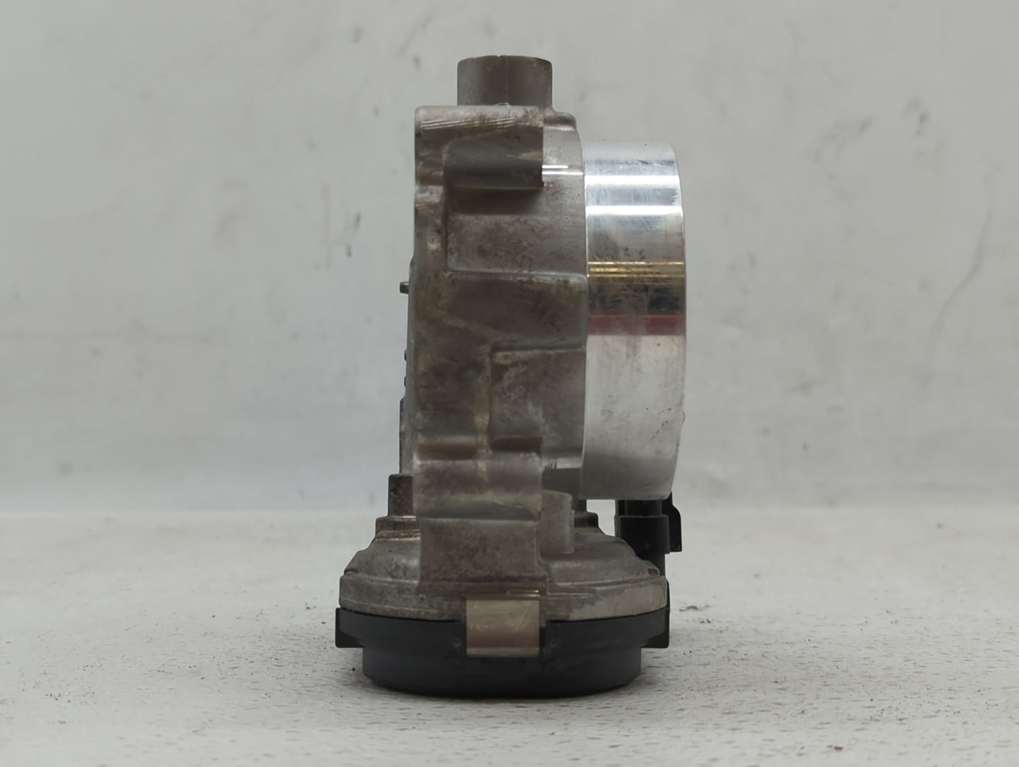 2011-2022 Dodge Charger Throttle Body P/N:05184349AC 05184349AF Fits OEM Used Auto Parts - Oemusedautoparts1.com