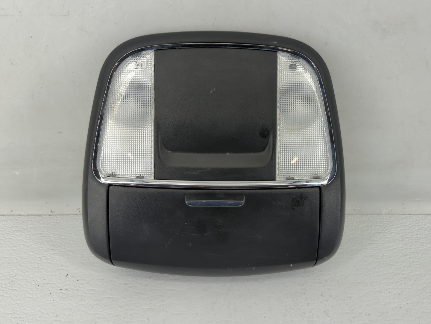 2015 Dodge Charger Overhead Roof Console - Oemusedautoparts1.com