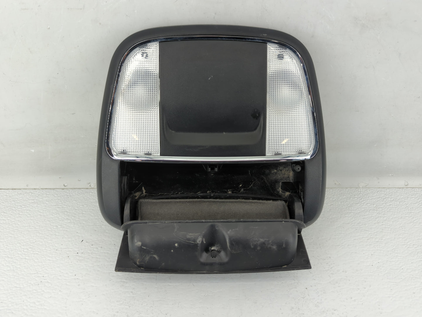 2015 Dodge Charger Overhead Roof Console - Oemusedautoparts1.com